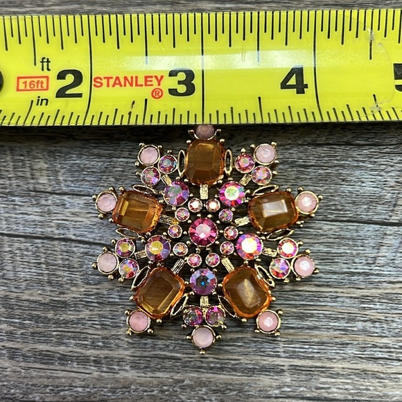 Snowflake Rhinestone Brooch Peach and Pink Aurora Borealis Gold Backing - Picture 4 of 4
